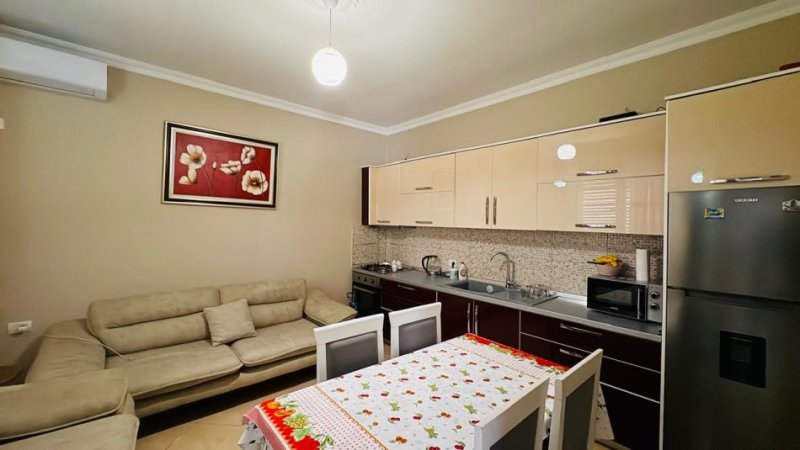 Tirane, shitet shtepi Dublex Kati 2, 550 m² 160.000 € (Kamez)