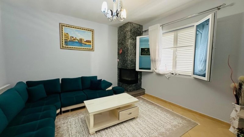 Tirane, shitet shtepi Dublex Kati 2, 550 m² 160.000 € (Kamez)