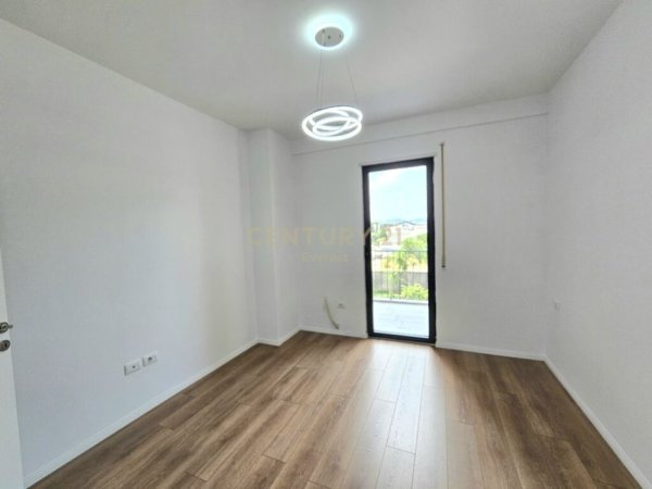 Tirane, shitet apartament 2+1 Kati 2, 98 m² 185.000 € (kompleksi asl 2)