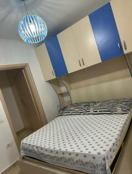 Tirane, jepet me qera apartament 1+1 Kati 7, 67 m² 450 € ( Astir)