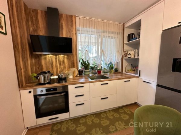Tirane, shitet apartament 2+1 Kati 3, 80 m² 178.000 € (shkolla e baletit)