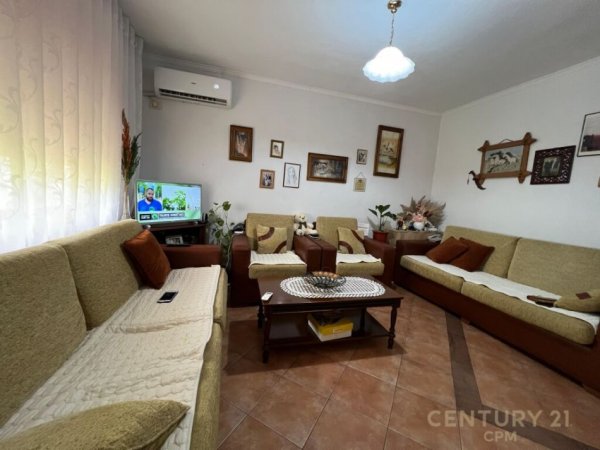 Tirane, jepet me qera apartament 1+1 Kati 4, 51 m² 99.000 € (21 dhjetori)