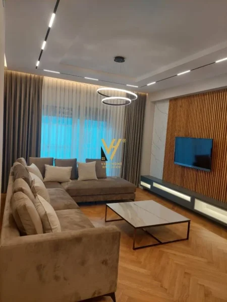 Tirane, jepet me qera apartament 3+1+Ballkon Kati 5, 157 m² 2.500 € (RRUGA E KOSOVAREVE)