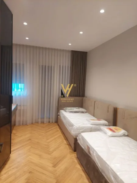 Tirane, jepet me qera apartament 3+1+Ballkon Kati 5, 157 m² 2.500 € (RRUGA E KOSOVAREVE)