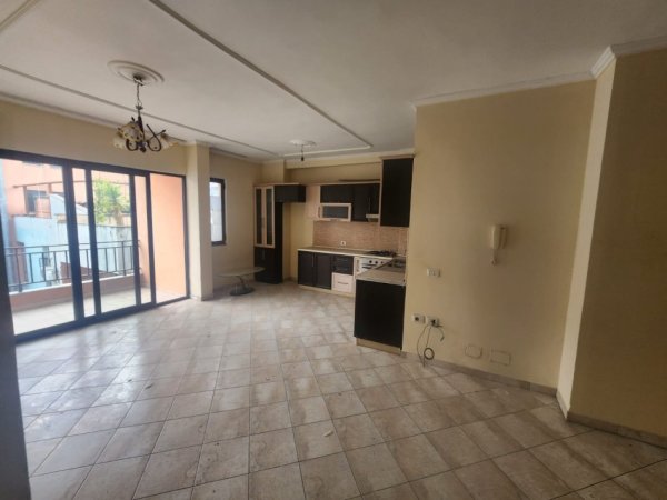 Shqiperi, shitet apartament 2+1+Ballkon Kati 6, 105 m² 135.000 € (Yzberisht)
