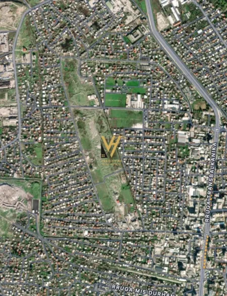 Vlore, shitet toke , 6.140 m² 759.000 € (VLORE)