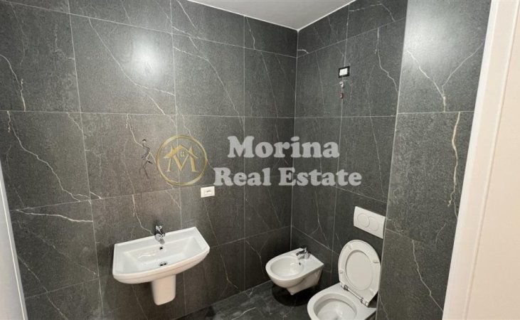 Tirane, jepet me qera zyre Kati 7, 125 m² 1.500 € (Lake View)