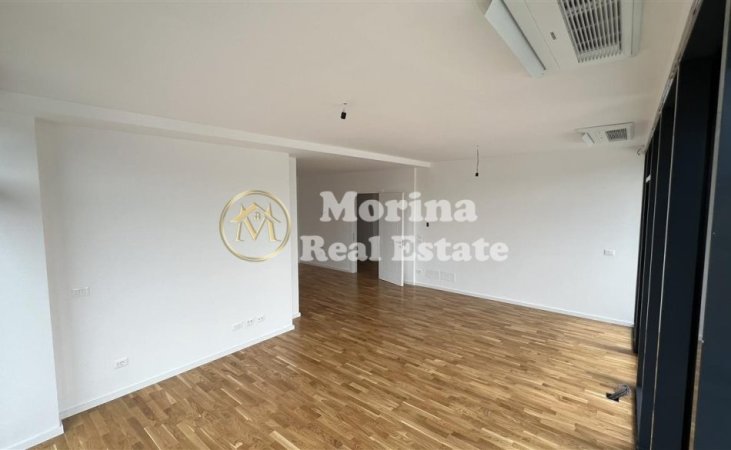 Tirane, jepet me qera zyre Kati 7, 125 m² 1.500 € (Lake View)
