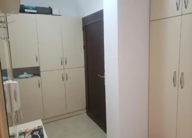 Tirane, jepet me qera apartament 1+1 Kati 7, 62 m² 450 € (ASTIR)