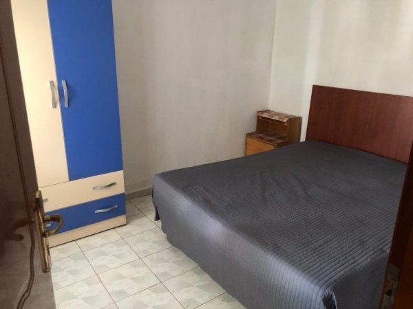 Tirane, Apartament 1+1 me qira Kati 3, 67 m² 300 € ( Shkolla e Bashkuar)