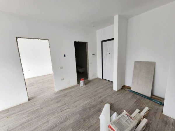 Tirane, shitet apartament 1+1+Ballkon Kati 8, 71 m² 72.000 € (Univers City)