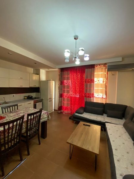 Tirane, jepet me qera apartament 2+1 Kati 5, 86 m² 700 € (Zogu i Zi)