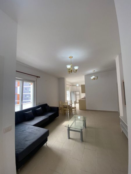 Tirane, jepet me qera apartament 2+1+Aneks+Ballkon Kati 4, 124 m² 550 € (Rruga Hamdi Sina)