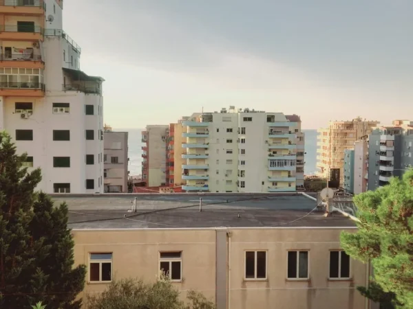!!!DHENE!!!Durres, jap me qera apartament 1+1 Kati 3, 62 m² 320 € (Prane Shkolles Italiane, Vollga, Durres)