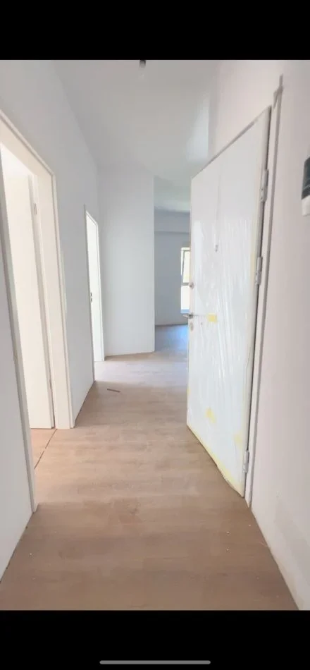 Tirane, jepet me qera zyre Kati 2, 150 m² 1.500 € (MYSLYM SHYRI)