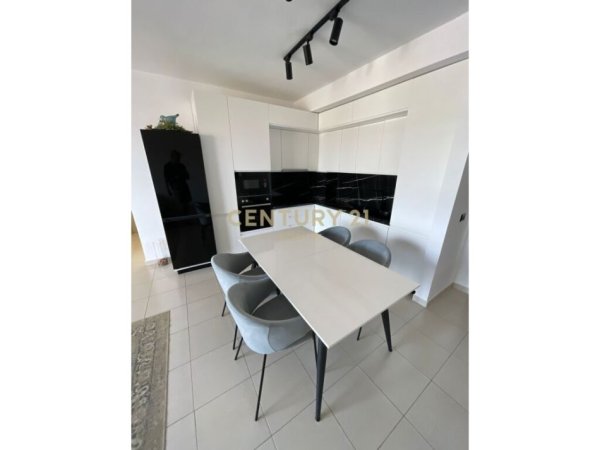 Durres, shitet apartament 2+1+Ballkon Kati 7, 96 m² 115.000 € (PLAZH RROTA KUQE)