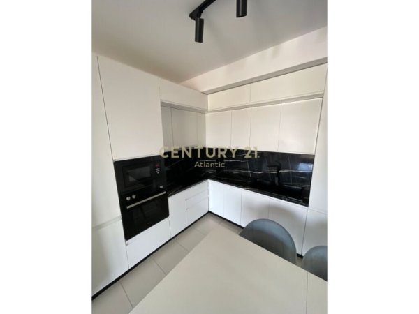 Durres, shitet apartament 2+1+Ballkon Kati 7, 96 m² 115.000 € (PLAZH RROTA KUQE)