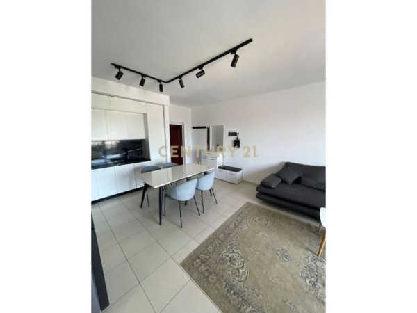 Durres, shitet apartament 2+1+Ballkon Kati 7, 96 m² 115.000 € (PLAZH RROTA KUQE)