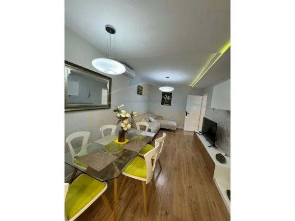Tirane, shitet 3+1 Kati 2, 120 m² 220.000 € (Kinostudio)