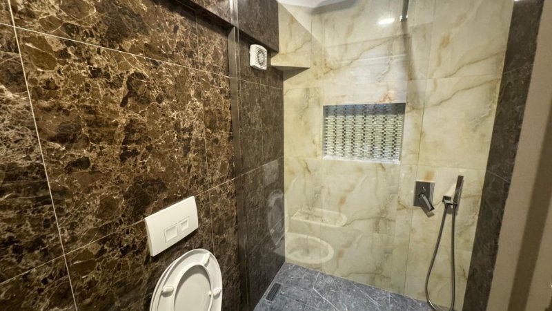 Tirane, jepet me qera apartament duplex Dublex Kati 1, 1.500 € (Kodra e Diellit)