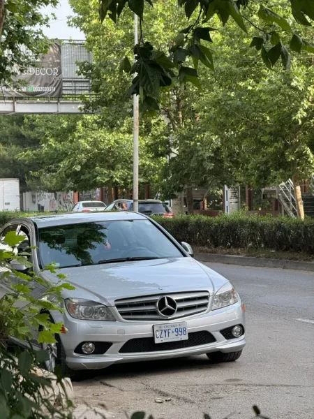 Tirane, shes makine MERCEDES C CLASS 300 BENZINE 4 MATIC Benzin, gri metalizato automatik Klima 207.000 km 5.700 €