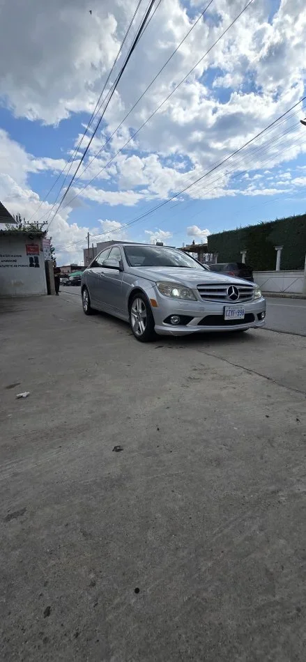 Tirane, shes makine MERCEDES C CLASS 300 BENZINE 4 MATIC Benzin, gri metalizato automatik Klima 207.000 km 5.700 €