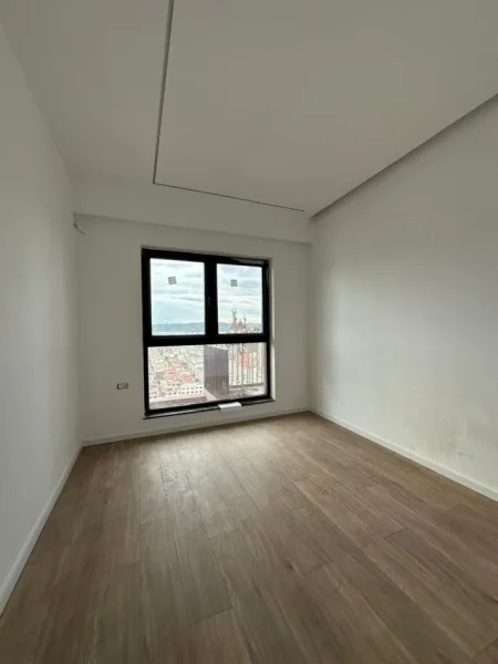 Tirane, jepet me qera ambjent biznesi Kati 13, 160 m² 1.000 € (Rruga e Kavajes)
