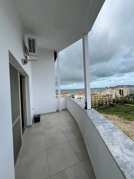 Durres, shitet apartament 1+1+Ballkon Kati 8, 71 m² 95.000 € (rruga pavaresia)