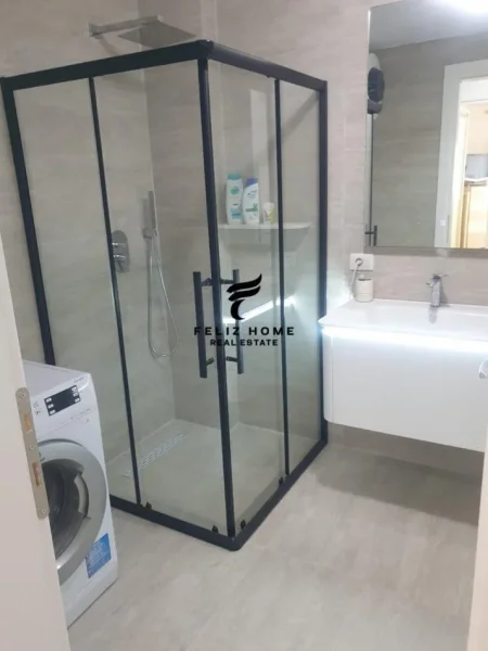 Tirane, jepet me qera apartament 2+1 Kati 3, 120 m² 700 € (21 DHJETORI)