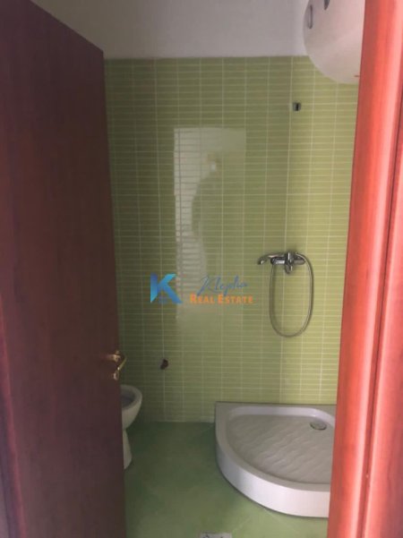 Tirane, jap me qera zyre Kati 7, 107 m² 550 € (Jordan Misja, afer Gener 2)