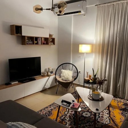 Yzberisht , jepet me qera 2+1 , 550 €