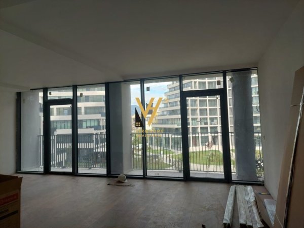 Tirane, jepet me qera zyre Kati 4, 123 m² 1.600 € (LIQENI ARTIFICIAL)