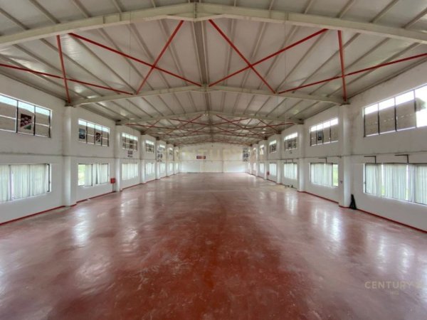Tirane, shes ambjent biznesi , 4.810 m² 2.700.000 € (Autostrada Tirane-Elbasan, Mullet)