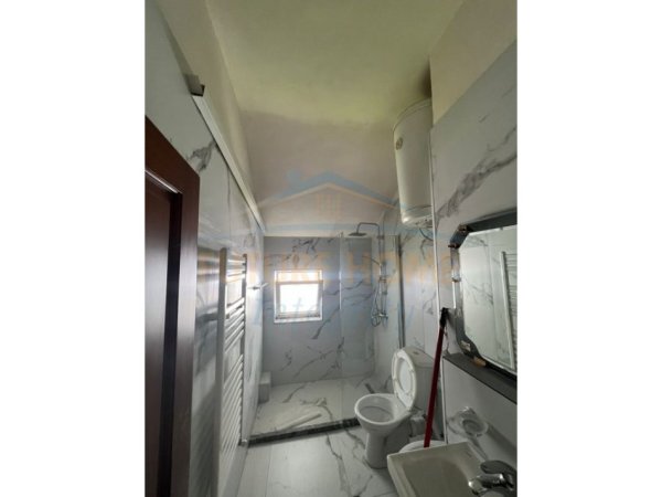 Tirane,Qera, Duplex për Zyra, Blloku, Tiranë.  116 m² 900 € (Blloku)