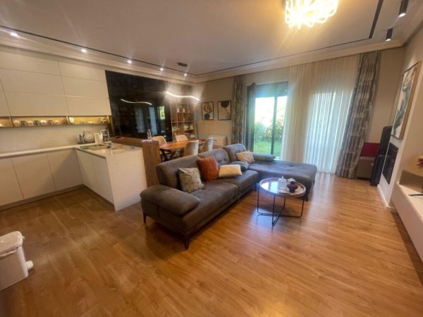 Tirane, shitet apartament 2+1+Ballkon Kati 0, 116 m² 350.000 € (Palacianat, Liqeni i Thate)