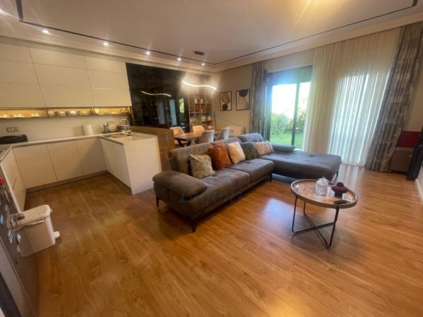 Tirane, shitet apartament 2+1+Ballkon Kati 0, 116 m² 350.000 € (Palacianat, Liqeni i Thate)