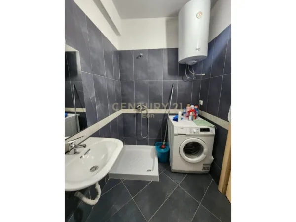Durres, jepet me qera apartament 1+1 Kati 2, 65 m² 350 € 