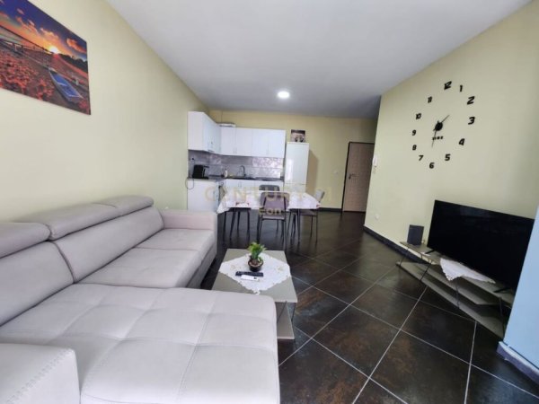 Durres, jepet me qera apartament 1+1 Kati 2, 65 m² 350 € 