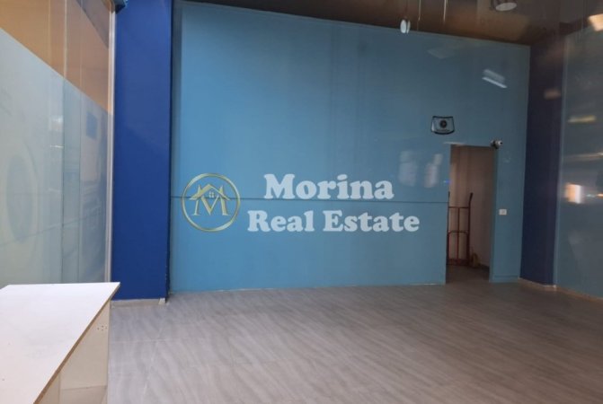 Tirane, jepet me qera ambjent biznesi Kati 1, 47 m² 300 € (Rruga Ali Demi)