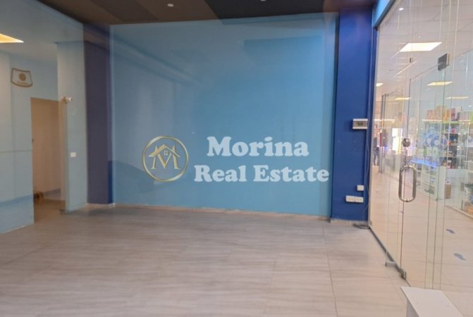 Tirane, jepet me qera ambjent biznesi Kati 1, 47 m² 300 € (Rruga Ali Demi)