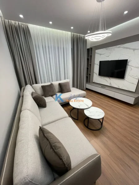 Tirane, jap me qera apartament 2+1+Ballkon Kati 2, 115 m² 800 € (Kompleksi Arlis, Rruga e Dibres)