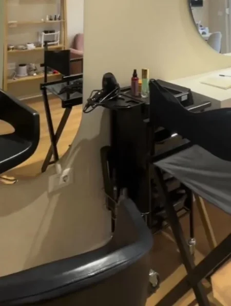 Tirane, jepet me qera ambjent biznesi Kati 0, 75 m² 700 € (Ish Parku)