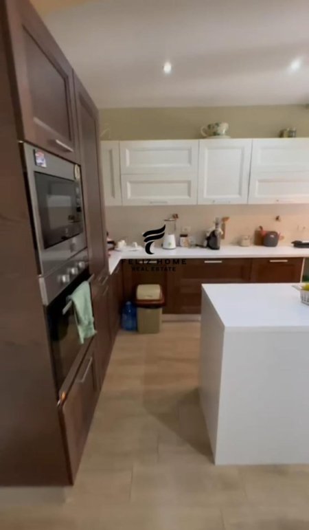 Tirane, shitet apartament 2+1 Kati 4, 120 m² 160.000 € (YZBERISHT)