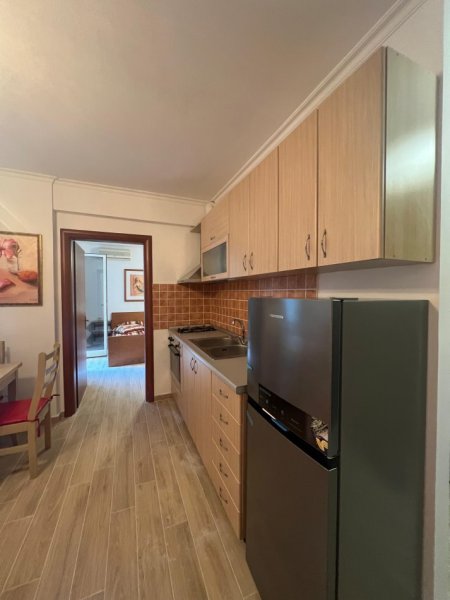 Durres, jepet me qera apartament 1+1+Ballkon Kati 2, 55 m² 400 € (Shkembi Kavajes)