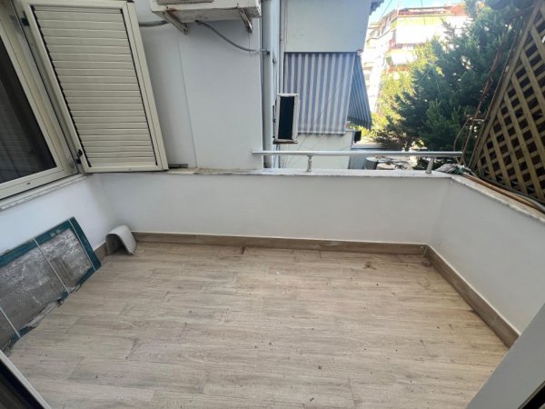 Durres, jepet me qera apartament 1+1+Ballkon Kati 2, 55 m² 400 € (Shkembi Kavajes)