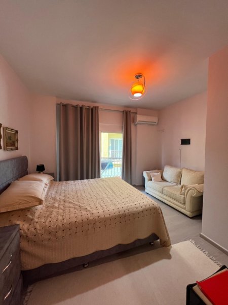 Durres, shitet apartament 2+1+Ballkon Kati 3, 120 m² 120.000 € (Shkembi Kavajes)
