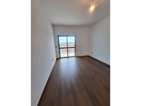 Tirane, shitet apartament 2+1 Kati 5, 120 m² 159.000 € (Pranë Shkollës Vace Zela, Don Bosko.)