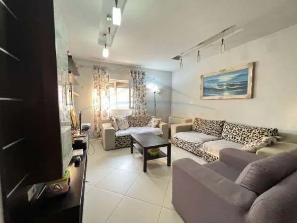 Tirane, shitet apartament 2+1+Aneks+Ballkon Kati 6, 111 m² 154.000 € (Astir)