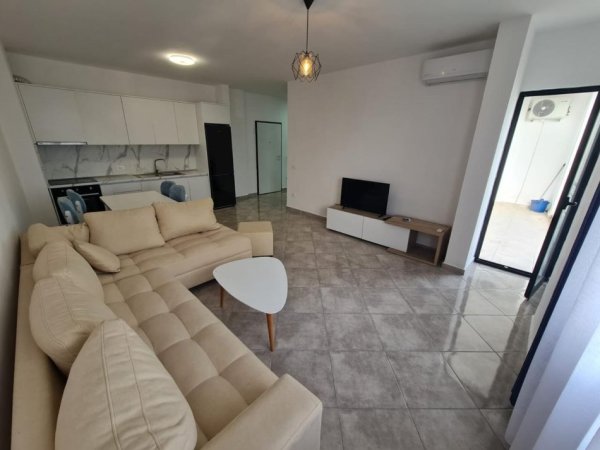 Durres, shitet apartament 2+1+Ballkon Kati 2, 100 m² 155.000 € (Vila e Zogut)