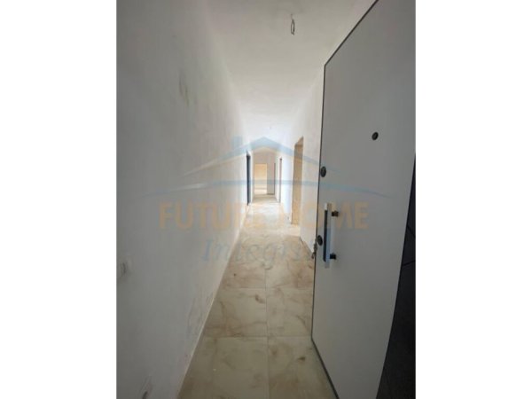 Tirane, shitet apartament 3+1+2 Kati 6, 168 m² 274.500 € (Mihal Grameno)